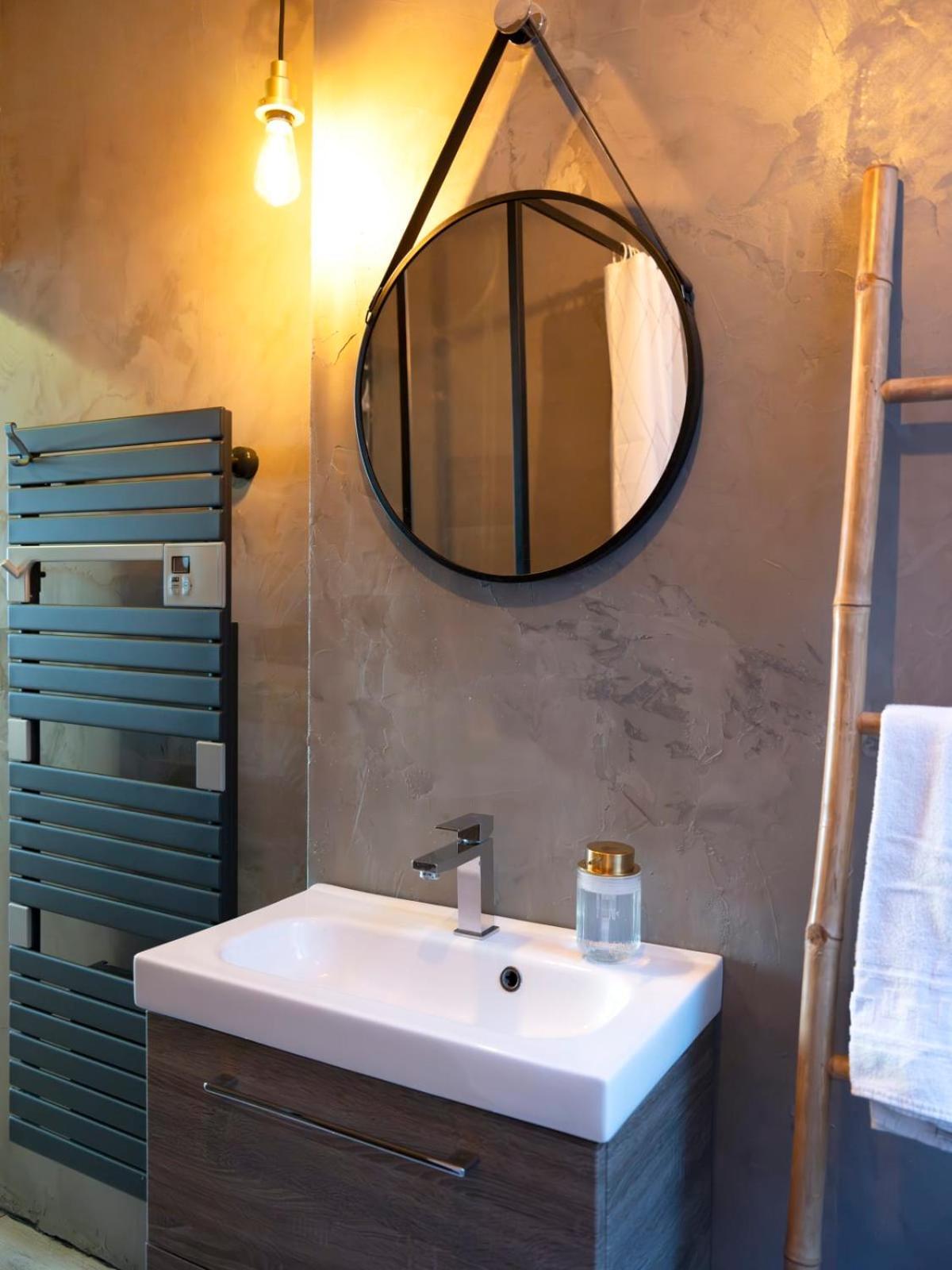Le Charlise Apartment เมซ์ ภายนอก รูปภาพ