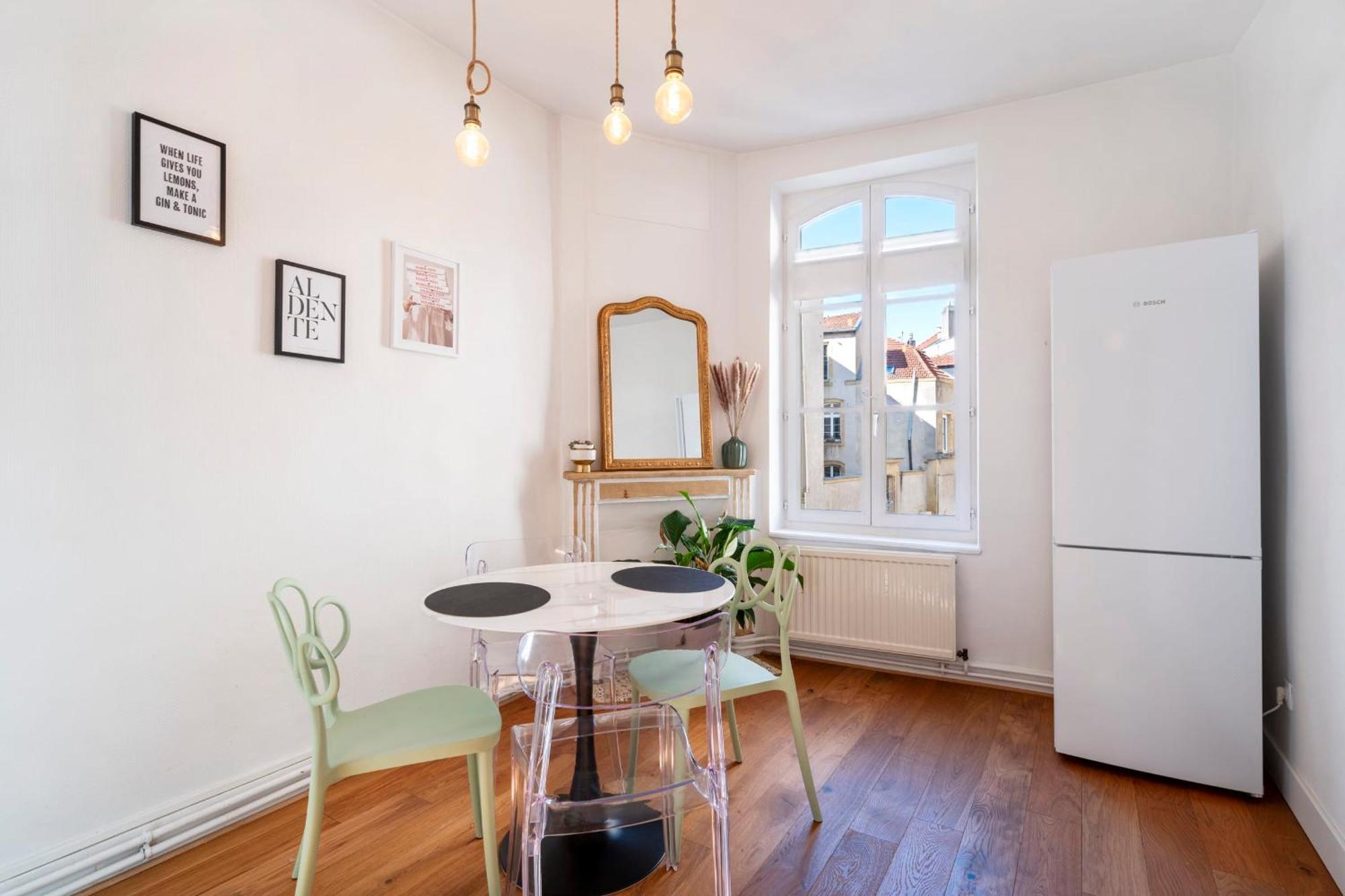 Le Charlise Apartment เมซ์ ภายนอก รูปภาพ